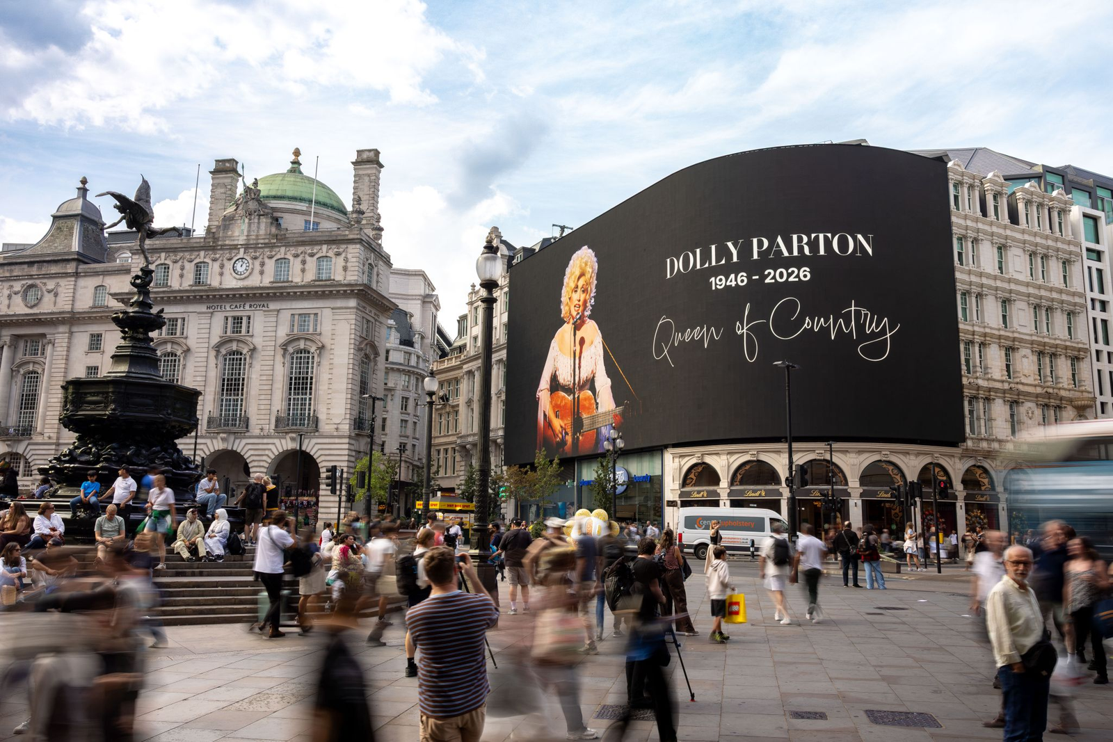 피카딜리 라이츠(Piccadilly Lights)